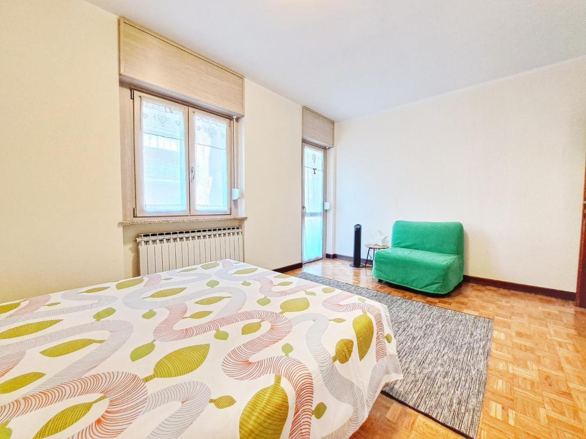 Casa Alpina - Appartamento Aosta Szoba fotó