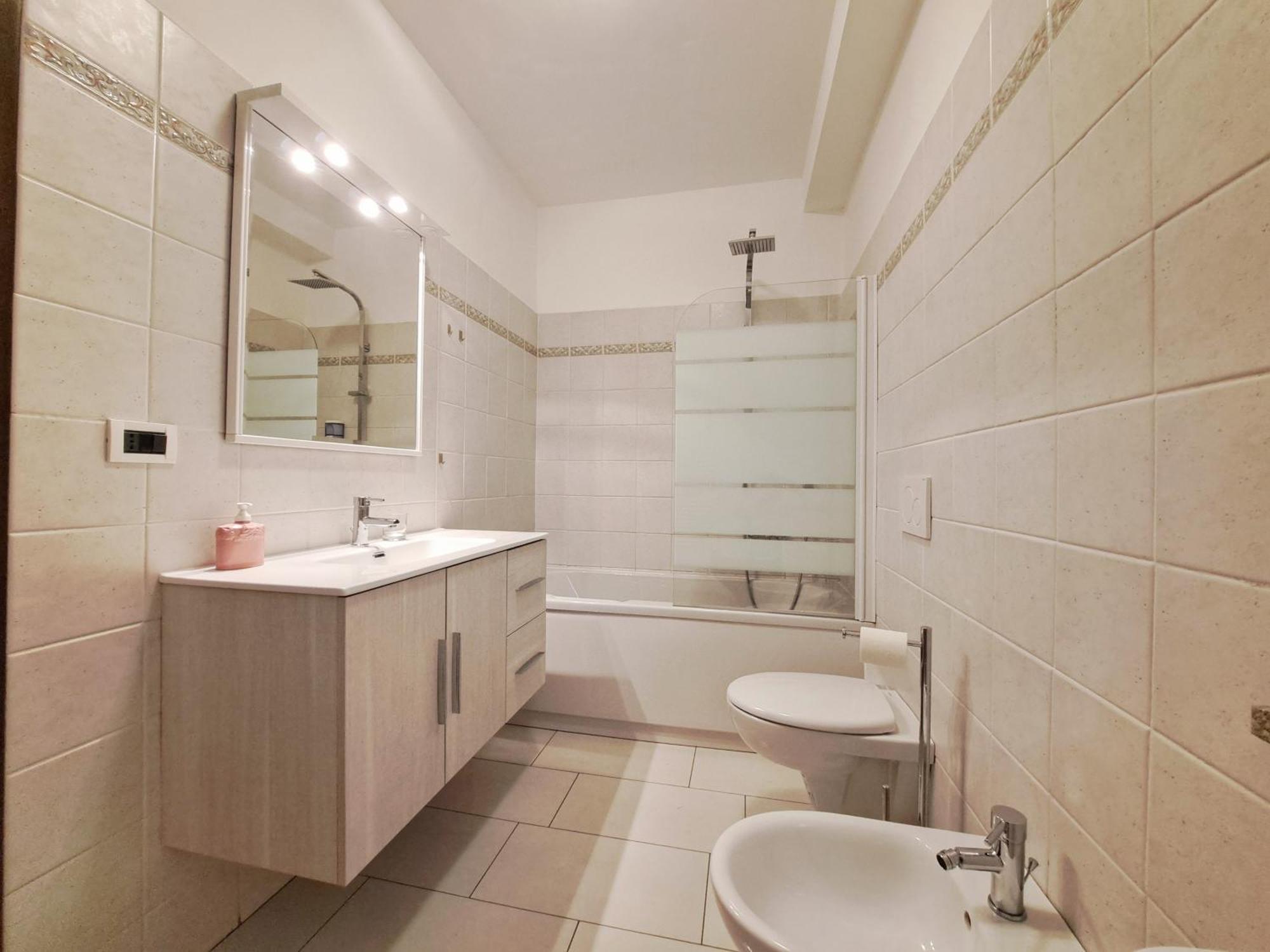 Casa Alpina - Appartamento Aosta Szoba fotó